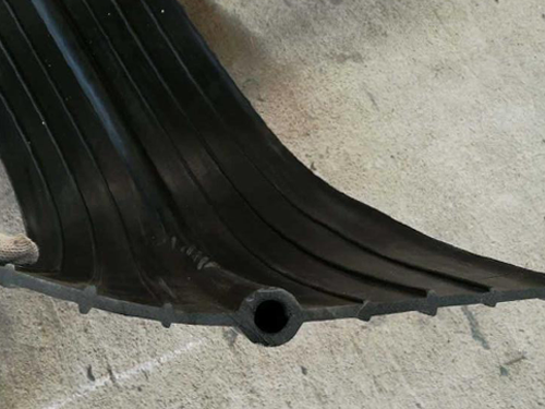 cb300*6-30中埋式橡胶止水带