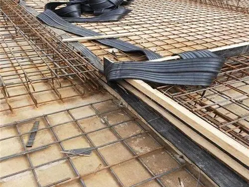 兴和县中埋式橡胶止水带安装方法