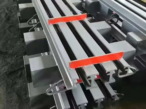 GQF-MZL240型模数式伸缩装置