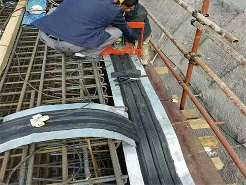 钢边止水带安装方法