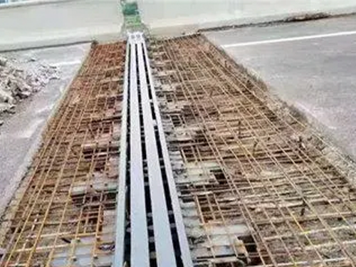 240型桥梁伸缩缝怎么安装